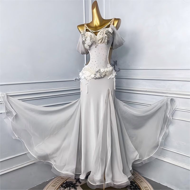 ベリーダンス 衣装 白 ホワイト ブラベルト セットアップ ベリーダンス