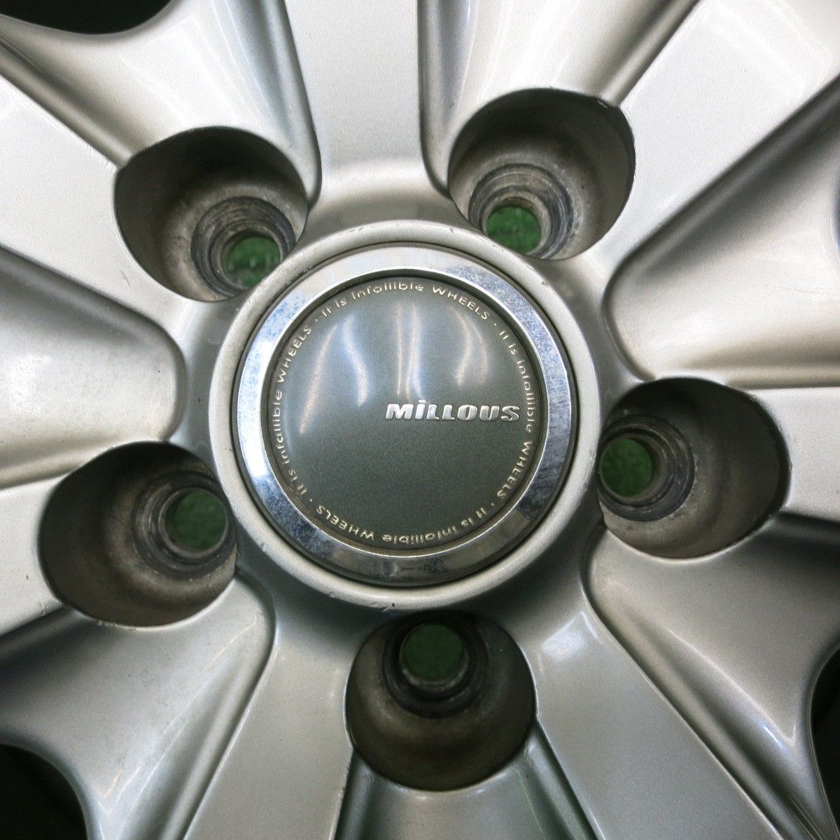 215|65R16 スタッドレス
