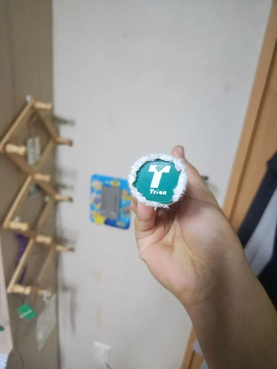 ー 1