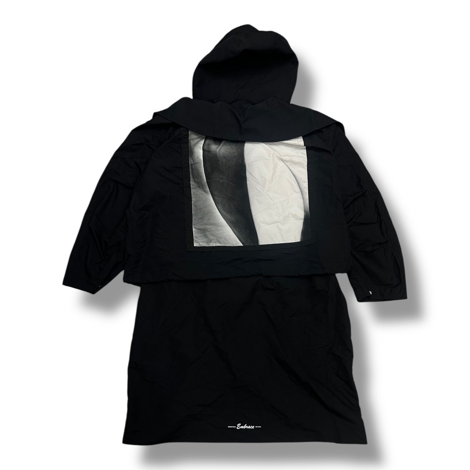 ALMOSTBLACK オールモストブラック　ノーカラーレイヤードコート 参考上代110000円 ALMOSTBLACK 23SS Eikoh Hosoe PRINT LAYER