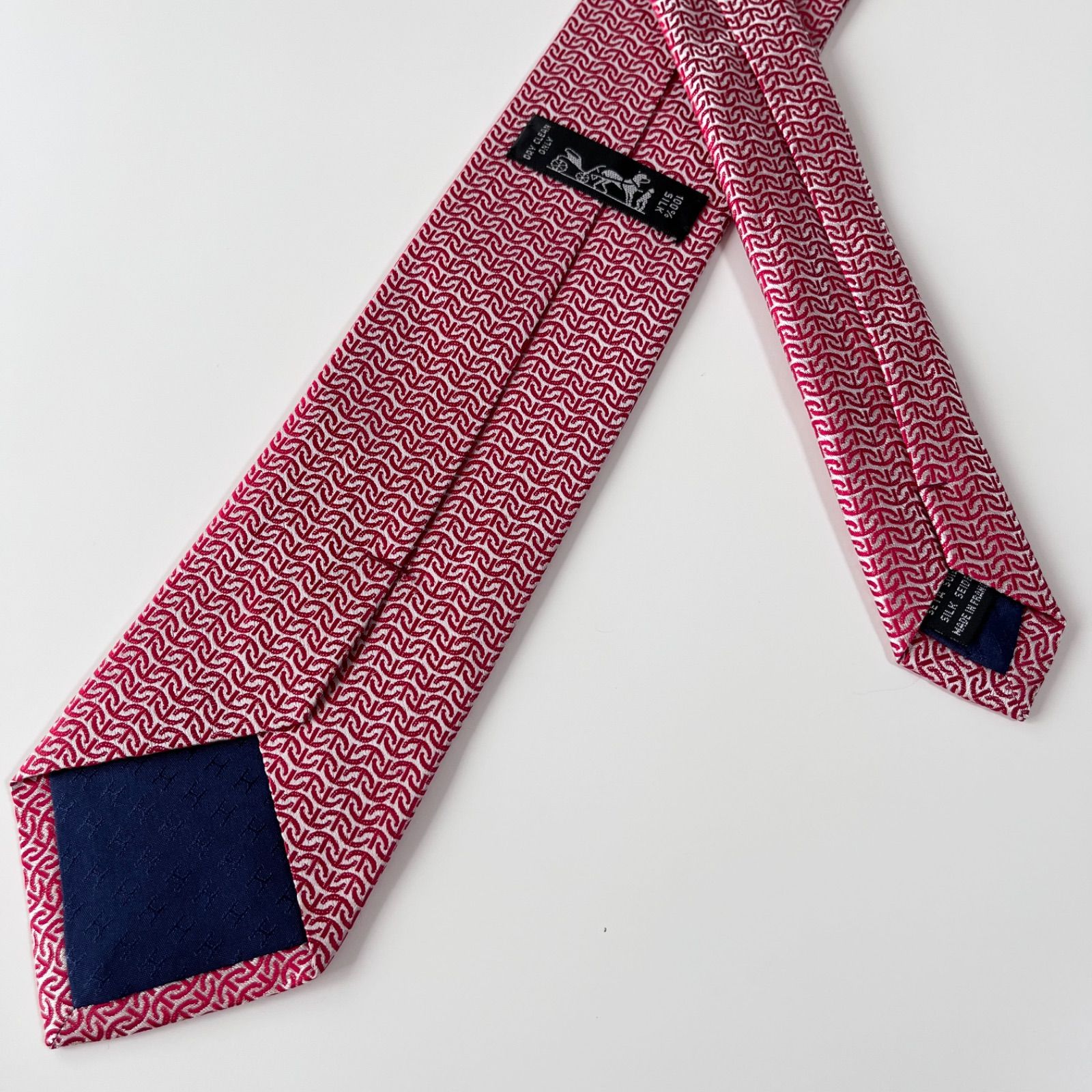 美品 HERMES エルメス ネクタイ シルク100% レッド系 総柄 254-395