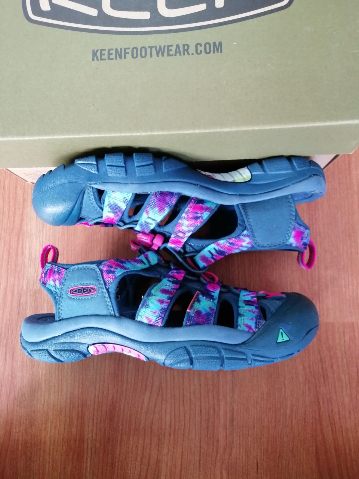 KEEN サンダル NEWPORT H2 DEAD DYE 4 新品 keen ニュー ポート