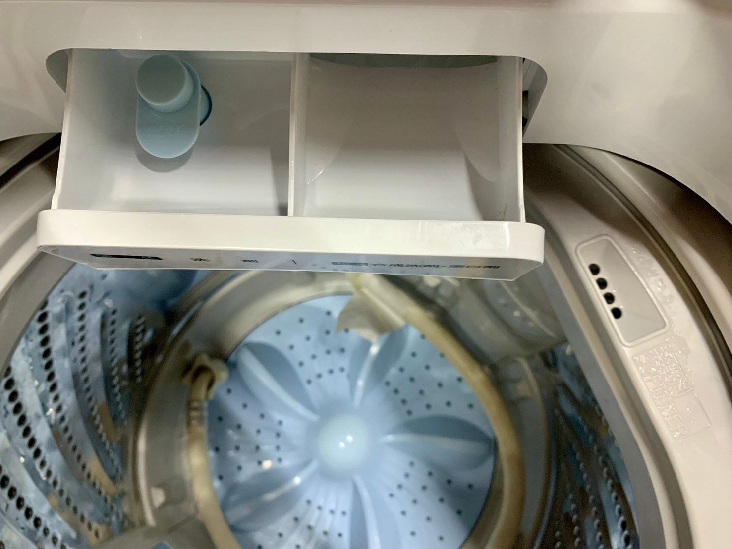 大阪送料無料★3か月保障付き★洗濯機★2023年★HW-55E2W★IS-908 高年式 美品】大阪送料無料☆3か月保障付き☆洗濯機☆2023年☆5.5kg