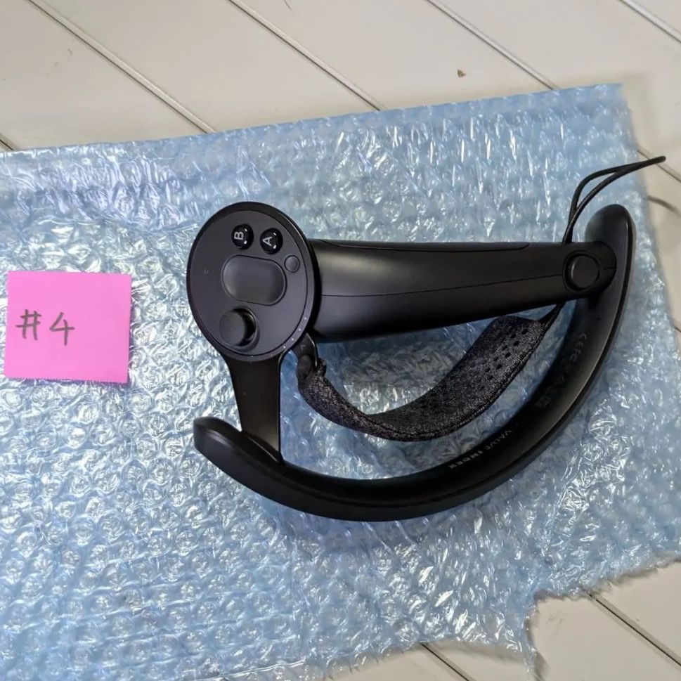 新古品 VALVE INDEX コントローラー 左右セット（新古品 VALVE