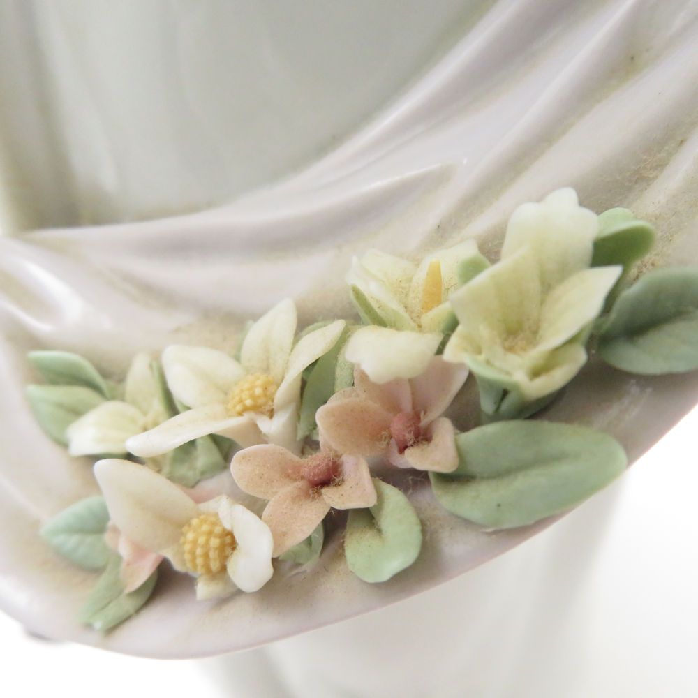 難有 LLADRO リヤドロ 6866「かぐわしき花」 フィギュリン 女性