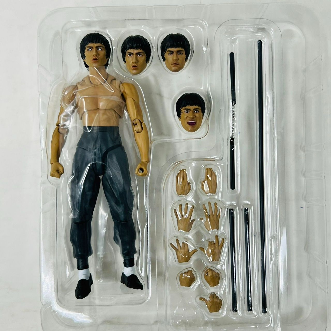 【レトロ】ブルース・リー　フィギュア　2体 61h+nBRtUVL._UF350,350_QL50_.jpg