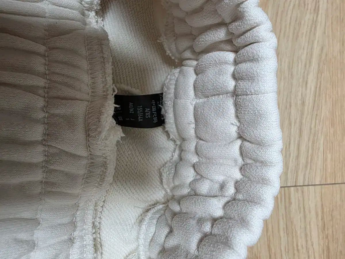 アディダス トレーニングウェア 上下セット アイボリー