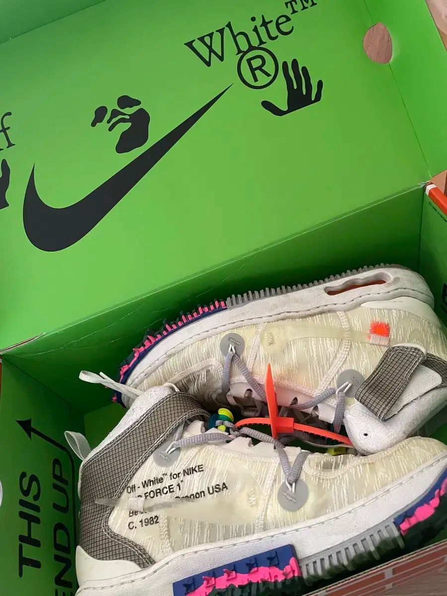 NIKE ナイキ オフホワイト エアフォース AIR FORCE ミッド 280