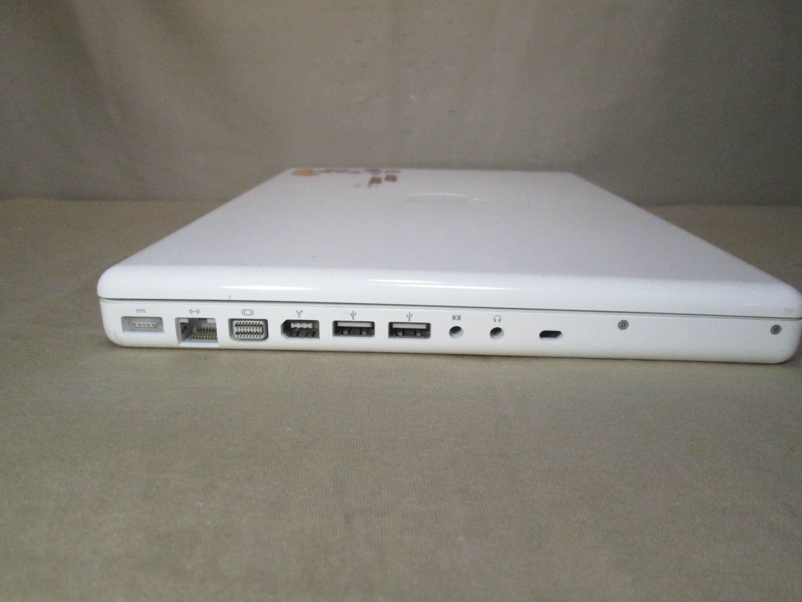 Apple MacBook A1181／電源投入可 [92279]