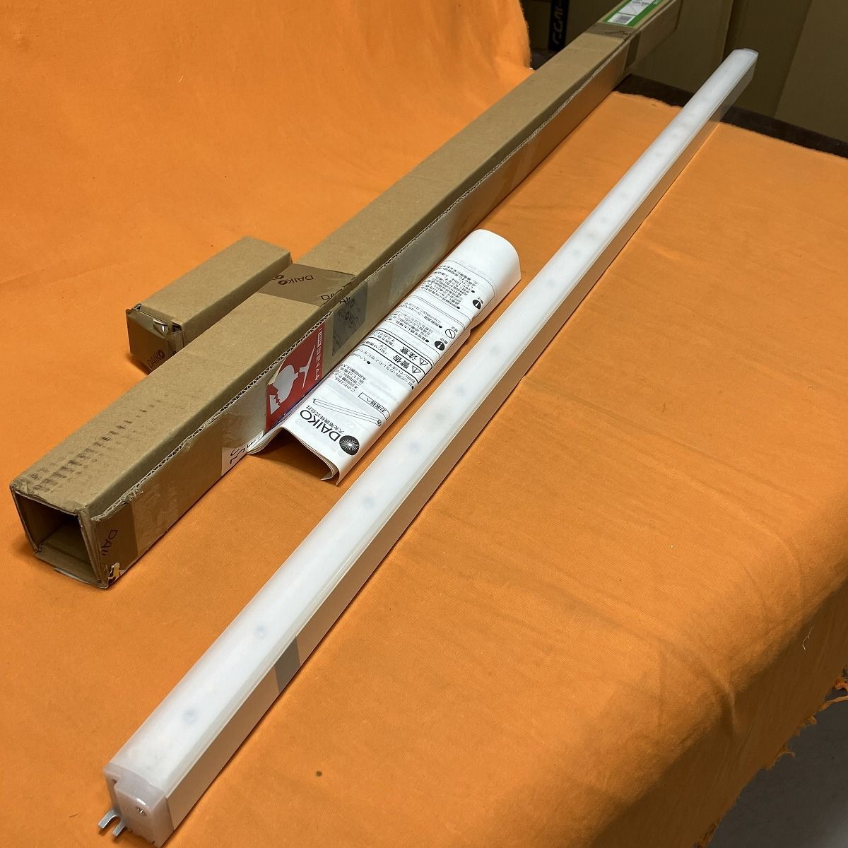 間接照明 DAIKO DSY-5471AWG 温白色 L 1154mm 調光
