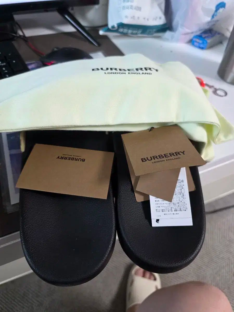 BURBERRY バーバリー スリッパ