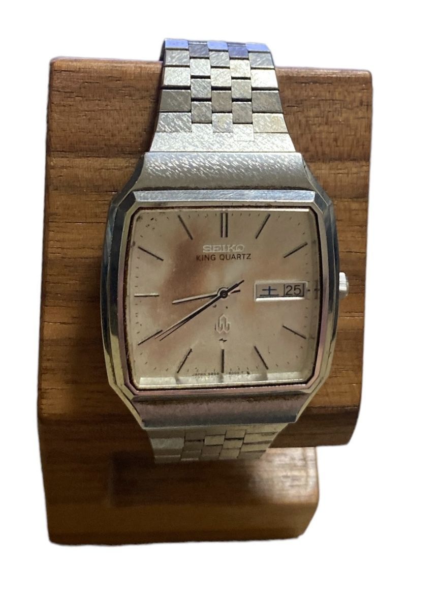 ジャンク】SEIKO キングクォーツ 3針 デイデイト 電池切れ 不動 4823