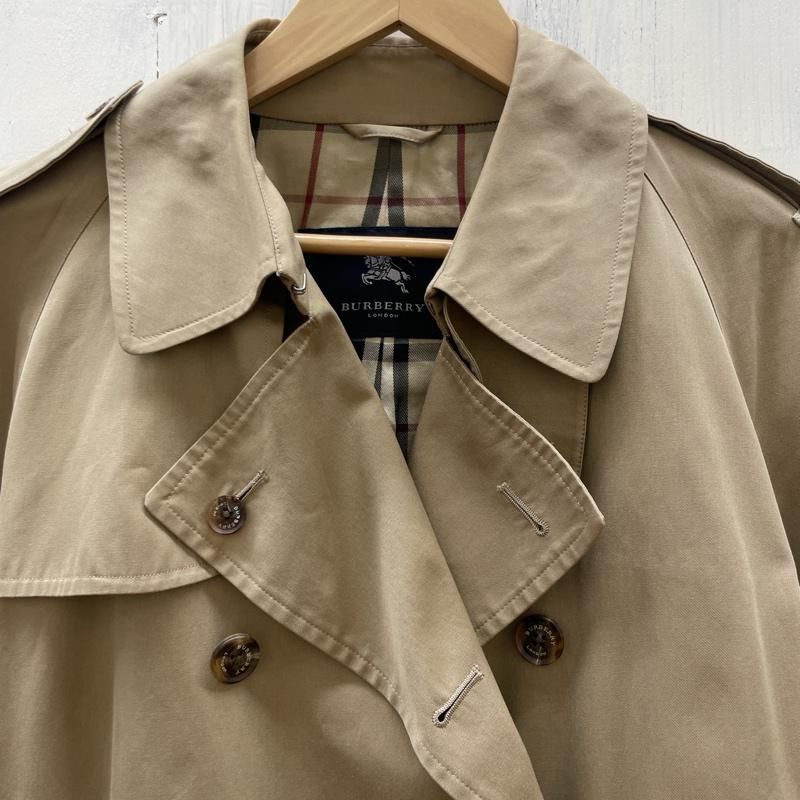 現行美品✨ BURBERRY トレンチコート　襟裏ノバチェック　48サイズ　黒 現行美品✨ BURBERRY トレンチコート 襟裏ノバチェック 48サイズ 黒
