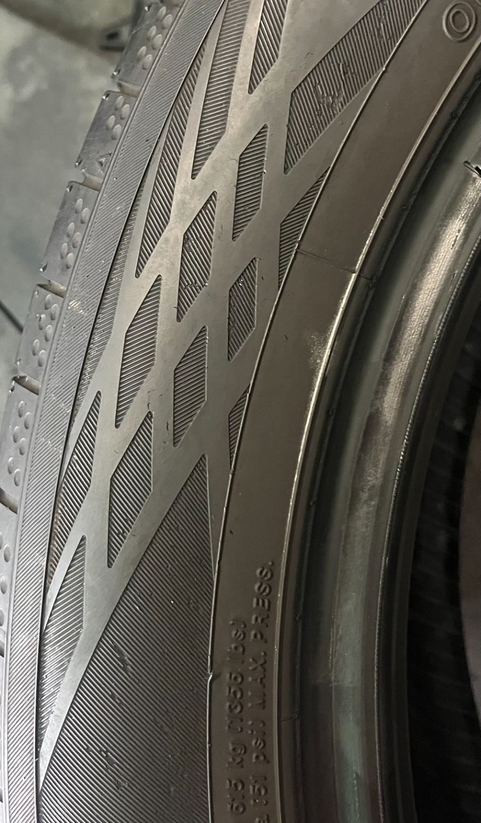 ブルーアース BluEarth-GT