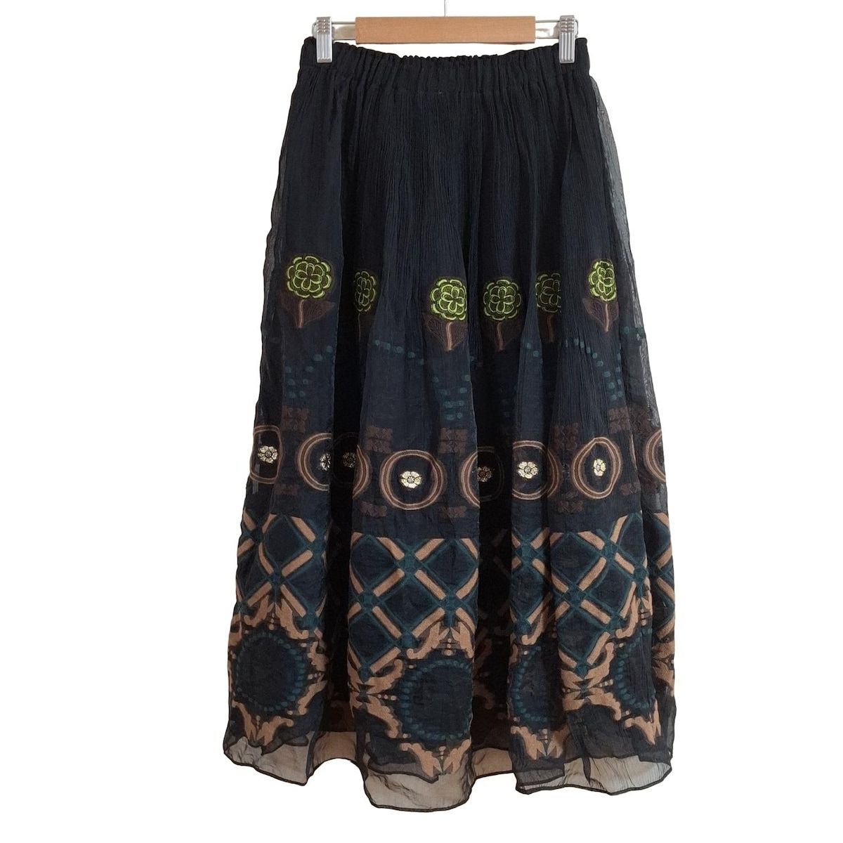 HaaT HeaRT ハート ロングスカート サイズ2 M レディース - 黒×ブラウン×マルチ 刺繍|ラメ|フラワー 花 |プリーツ|ウエストゴム