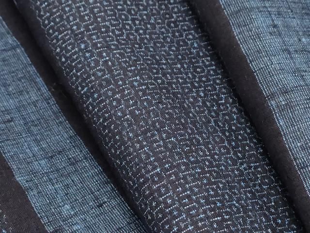 平和屋着物○本場結城紬 反物 80亀甲 横段文 着尺 逸品 未使用