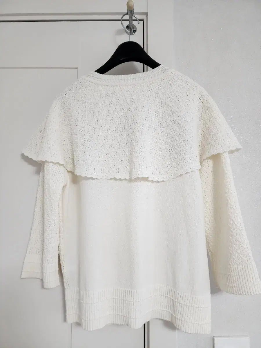 O 2 nd ケイプ ニット カーディガン アイボリー