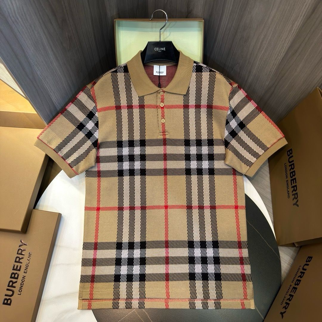 burberry バーバリーチェックのコットンニットジャカードの半袖ポロシャツです