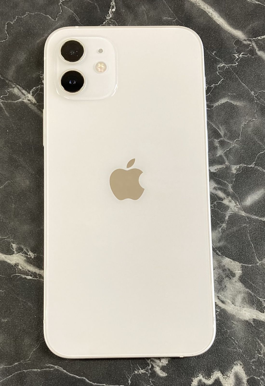 59. Apple iPhone12 128GB ホワイト MGHV3J/A ※本体のみ【店舗併売品】