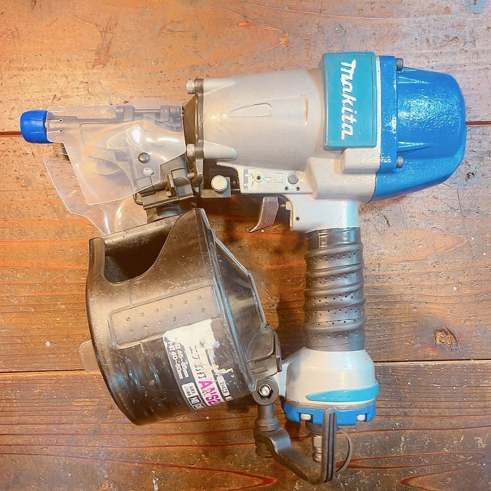 7日保証・整備済】消耗部品多数交換♪マキタ makita 常圧 65mm 釘打ち機 AN622 動作良好！ - メルカリ