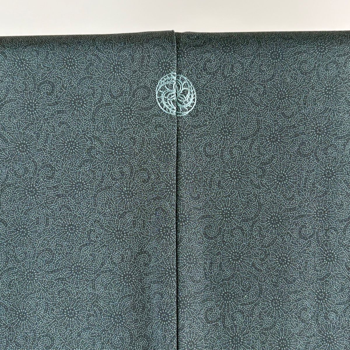 平和屋着物○上質な小紋 絞り 切嵌花文 黒地 正絹 逸品 AAAV9121np