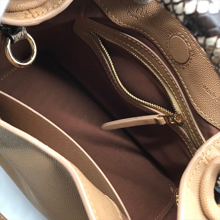 ハンド ショルダー