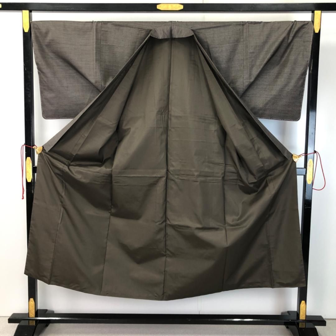 男着物 本場大島紬 変わり亀甲 涅色 しつけ糸 M-1119