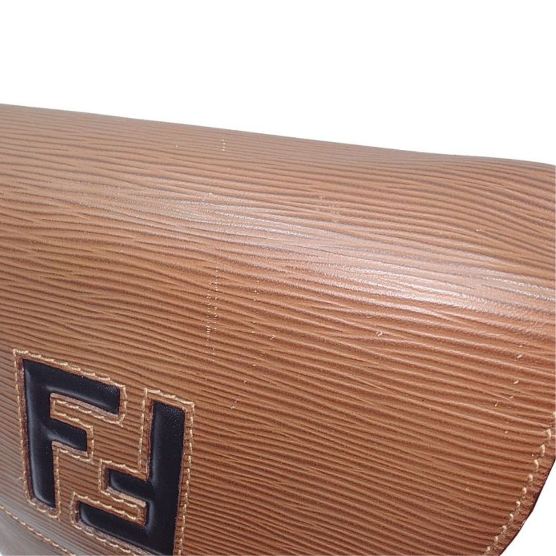 ヴィンテージ FENDI フェンディ エピ ショルダーバッグ クロスボディ 