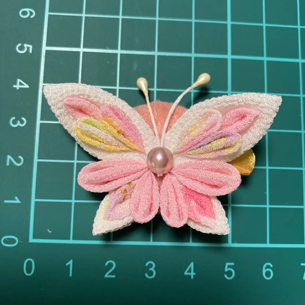 つまみ細工 髪飾り  蝶々  七五三 つまみ細工＊蝶々の七五三髪飾りセット＊白 かんざし uraraka