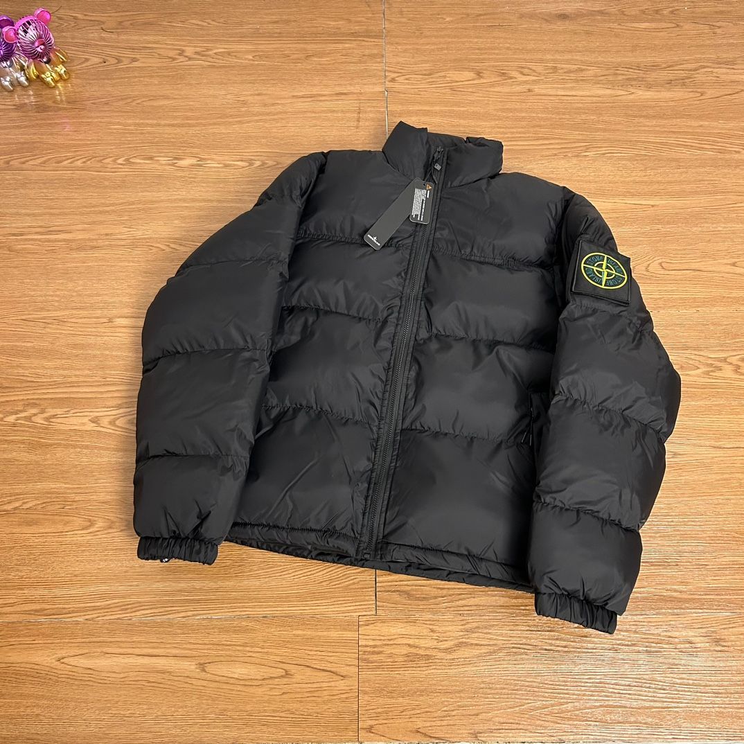 新品未使用 STONE ISLAND ストーンアイランドダウンジャケット Stone island ジャケット レディースメンズ 黑 - メルカリ