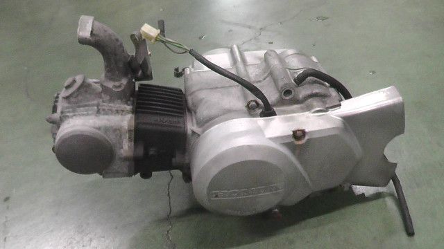 リトルカブc50絶好調エンジン&キャブ他 リトルカブ（キャブ仕様）にカブ純正110ccPGM-FIを搭載して