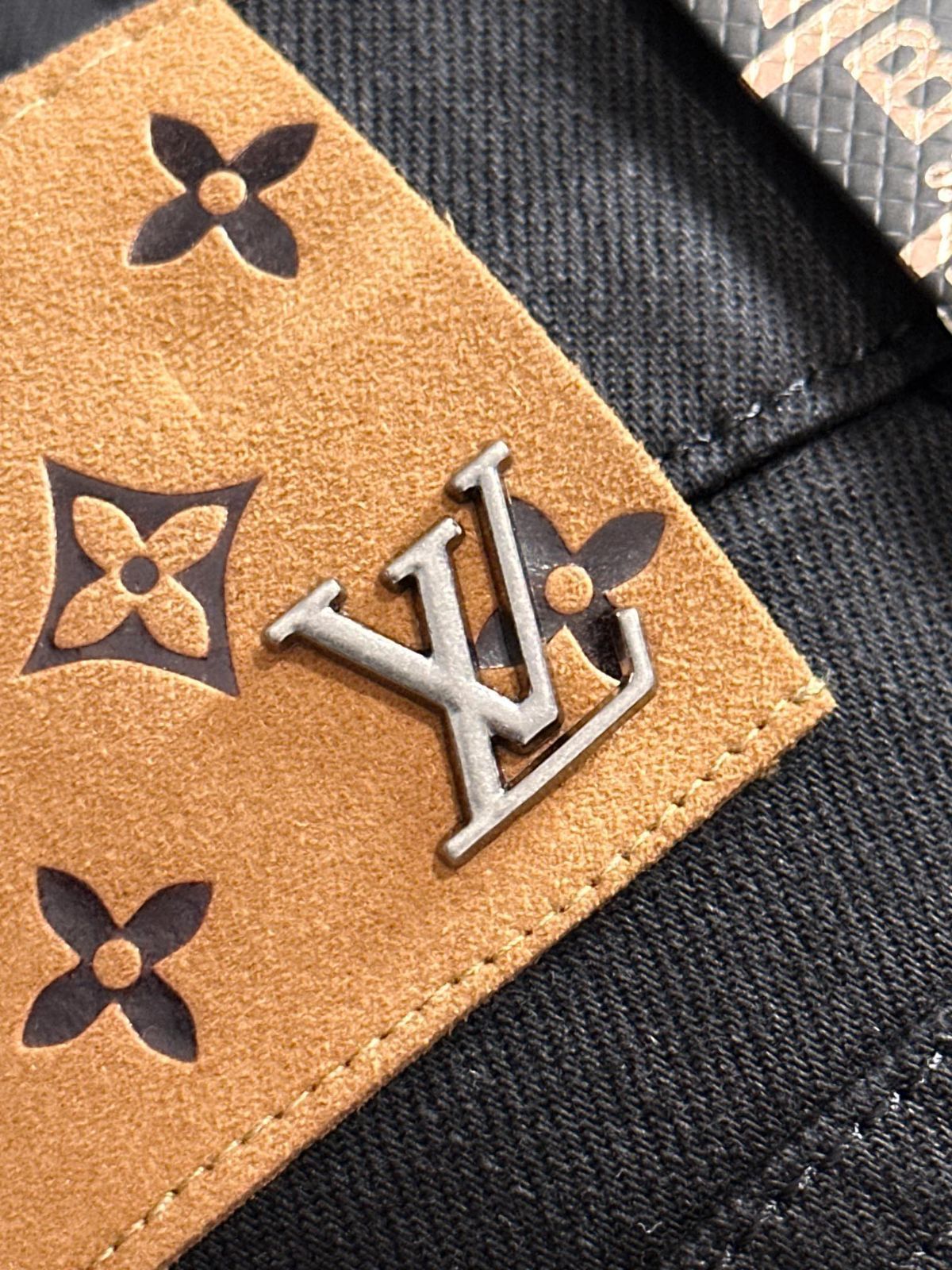 スリムフィット デニムパンツ