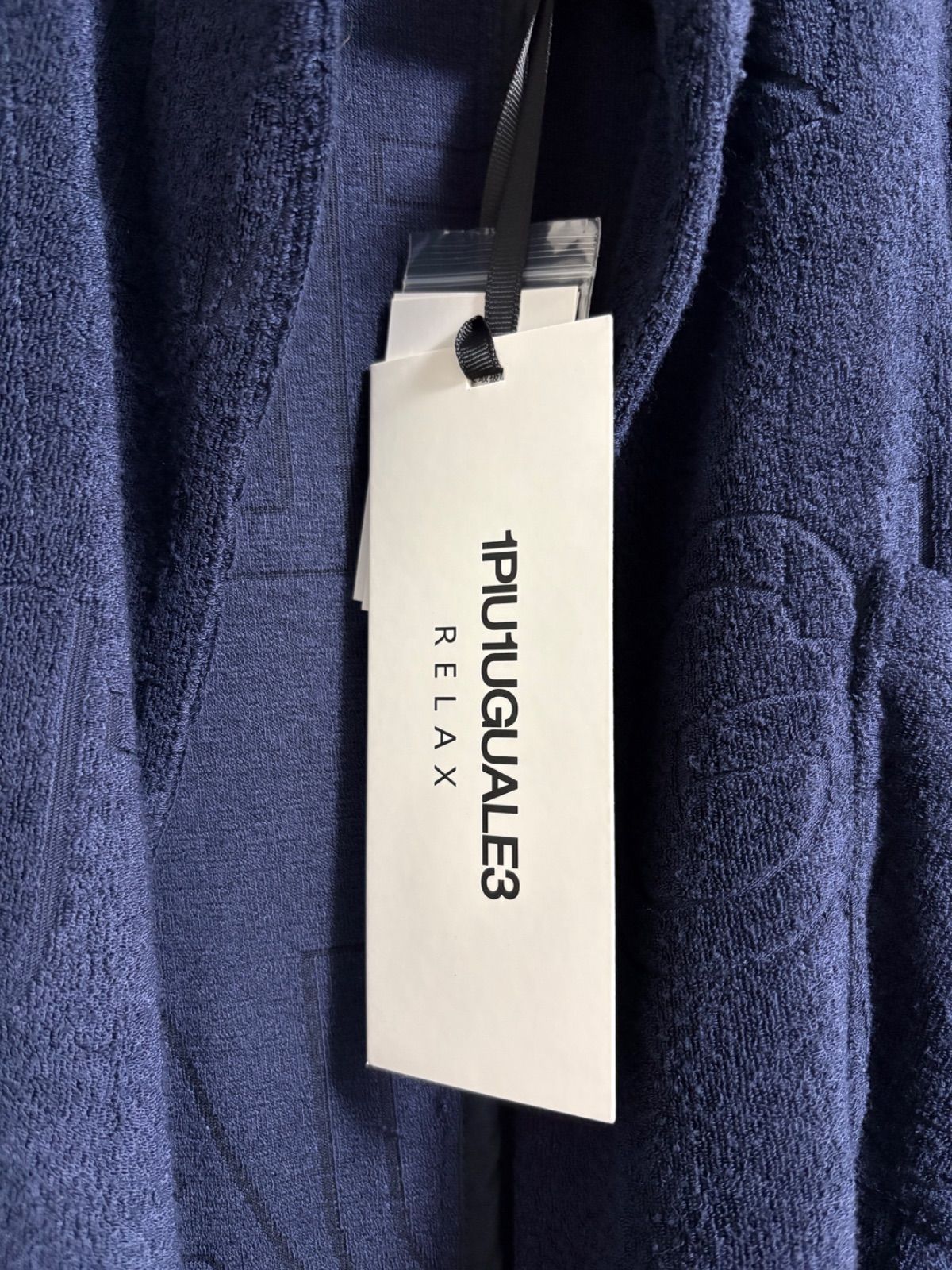 新品1PIU1UGUALE3 RELAX ウノピ パイルロゴジャケット 紺 L 新品1PIU1UGUALE3 RELAX ウノピ パイルロゴジャケット 紺 L 新品
