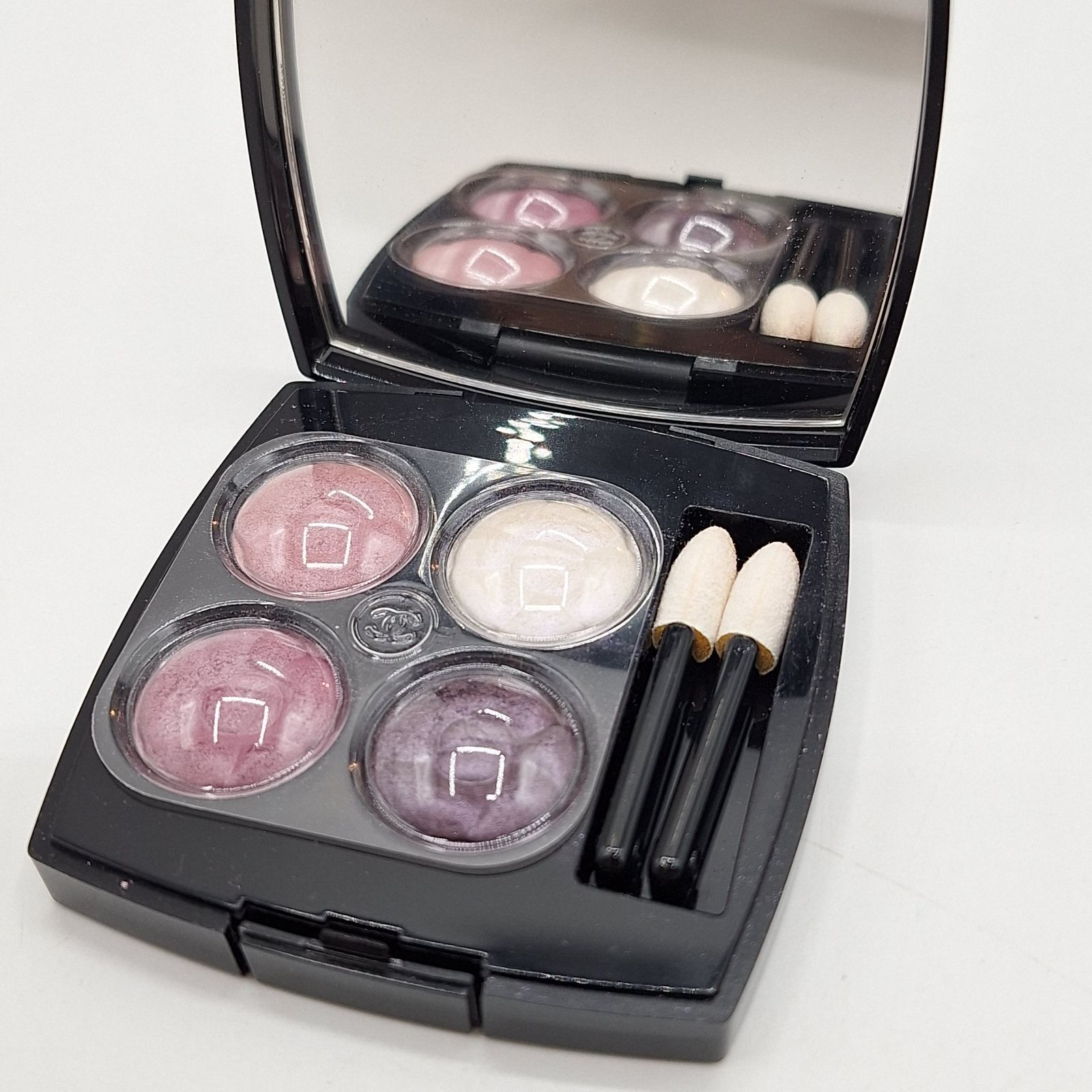 【新品未使用】 CHANEL LES 4 OMBRES 356 アイシャドウ ツイードに心躍る！ シャネルのアイシャドウパレット