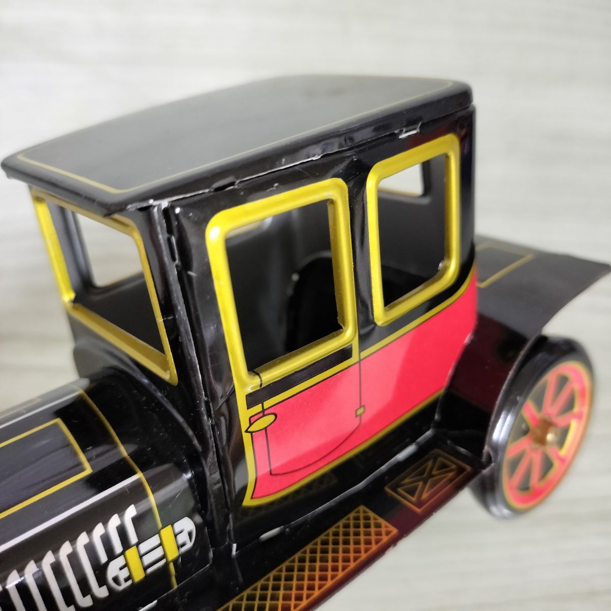 ブリキ ミニカー クラシックカー サイズ約cm長さ15幅7高さ8