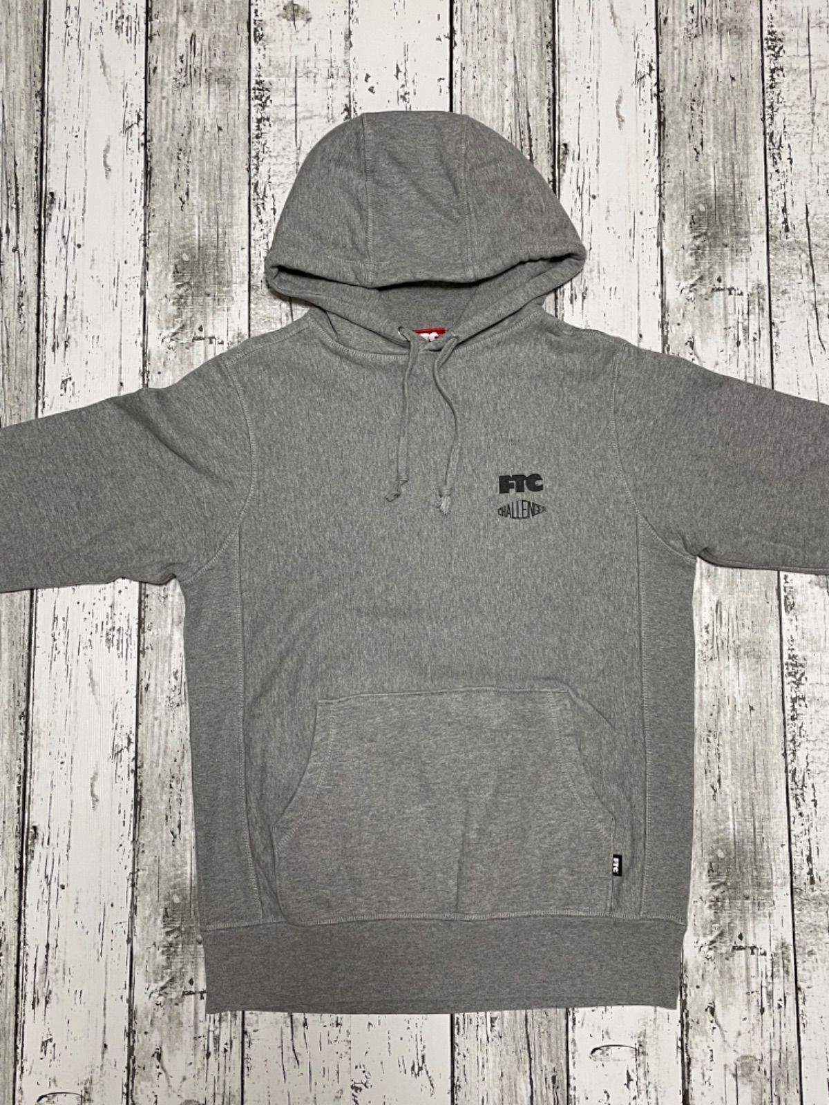 FTC パーカー グレー S FTC グレー フード付きパーカー FTC グレー ジップパーカー Sサイズ