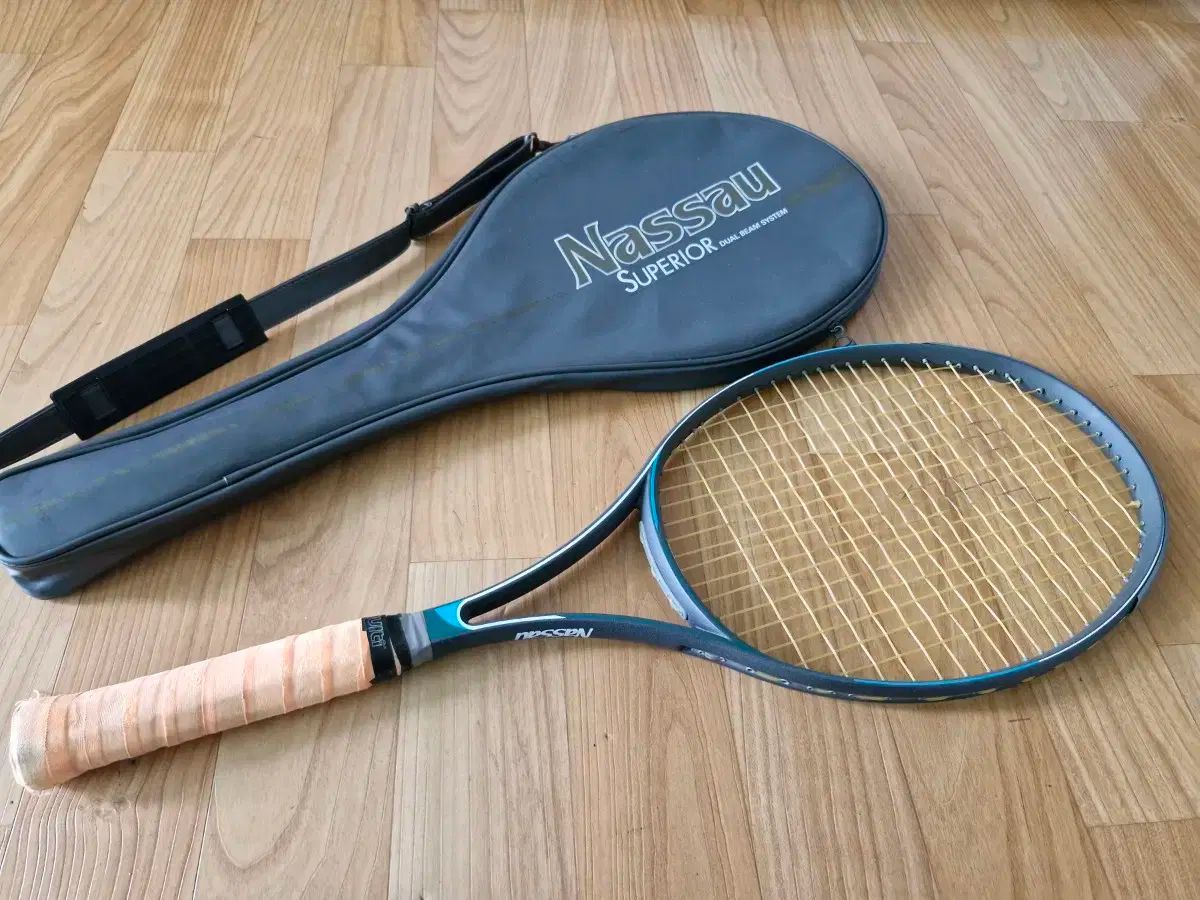 NASSAU ナッソー COMPACT ー 3 ビンテージ テニスラケット