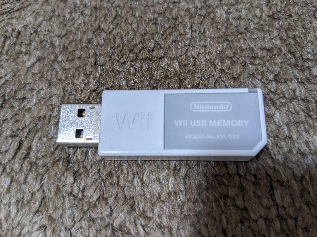 １個 任天堂 Wii USBメモリー RVL-035 16GB USBメモリ - メルカリ