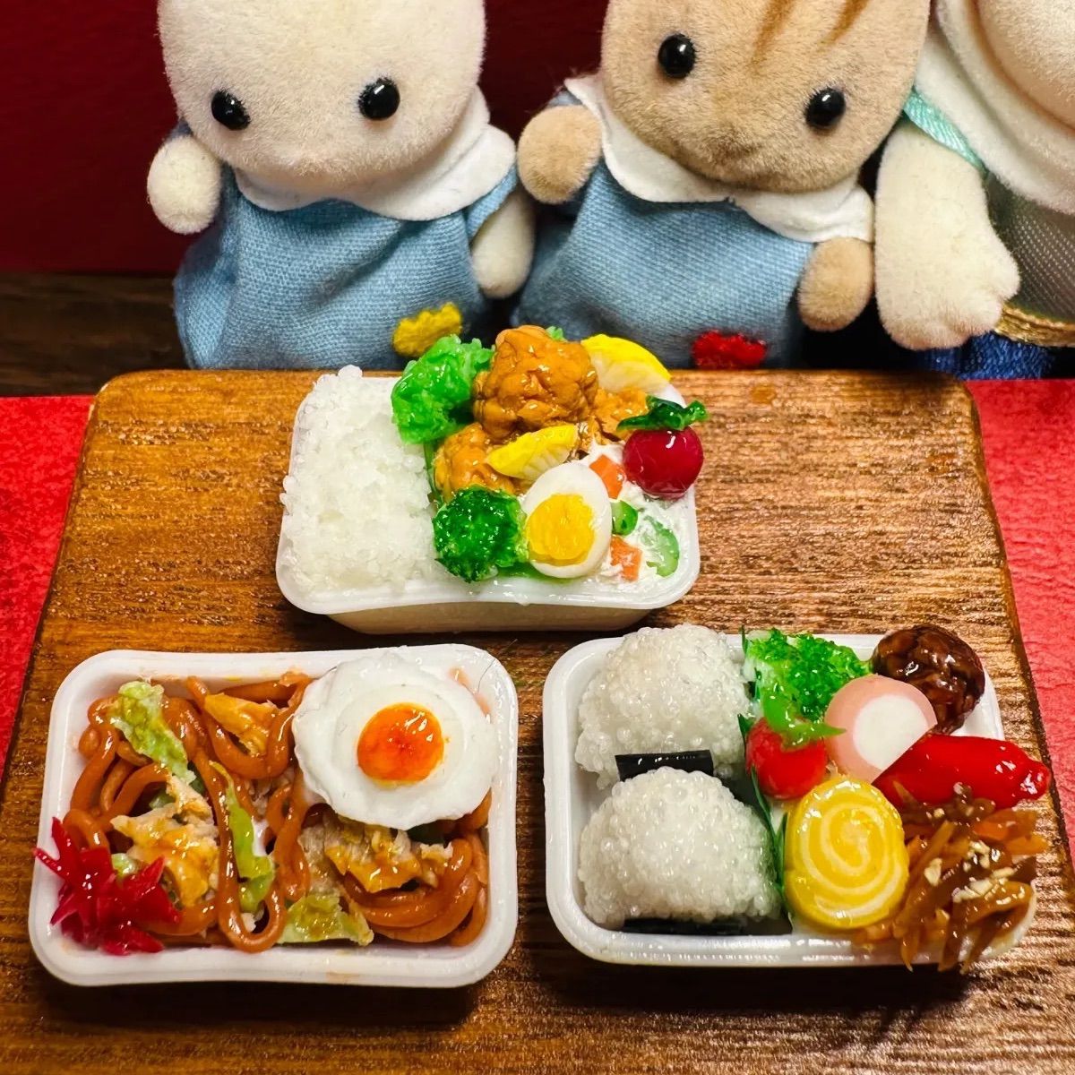 サンリオ　ハーモニーランド　ウサハナ型水筒　シナモンランチボックス サンリオ ハーモニーランド ウサハナ型水筒 シナモンランチボックス