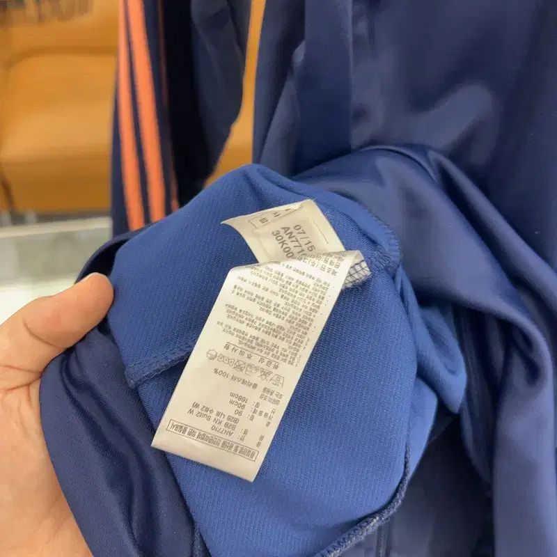 ☆adidas☆3本ライン ジップアップジャケット USA製 ☆adidas☆3本ライン ジップアップジャケット USA製 adidas