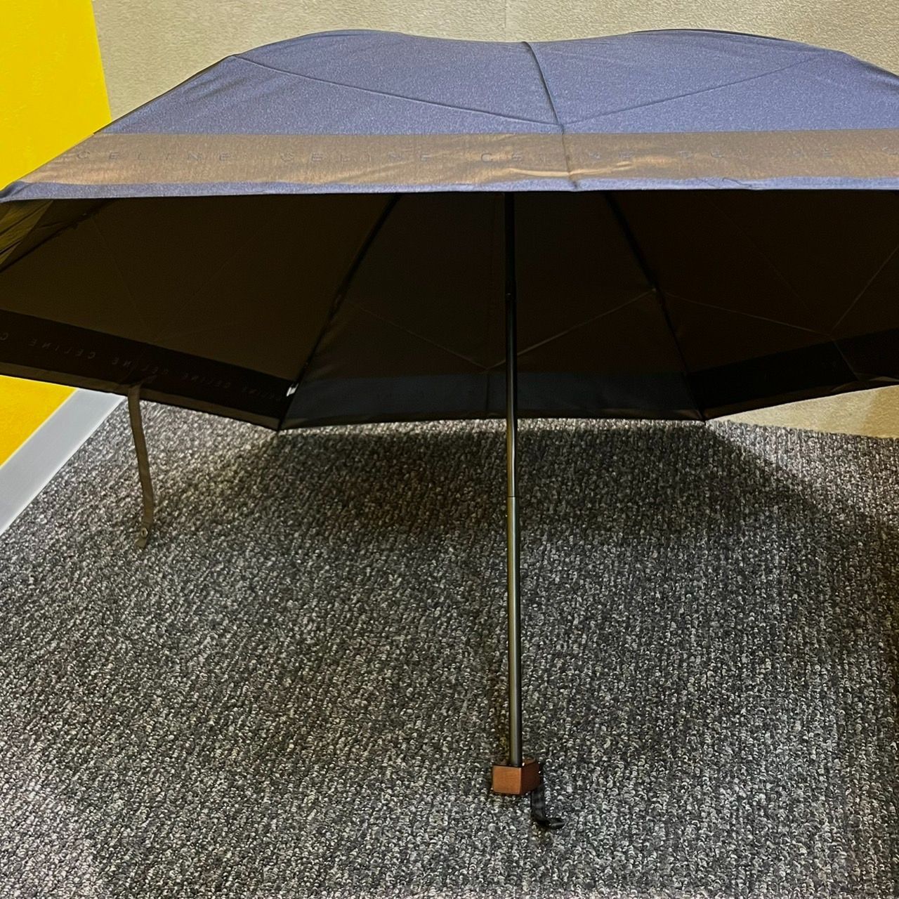 EL6】セリーヌ 折り畳み傘 濃紺 タグ付き CELINE MK10544 - メルカリ