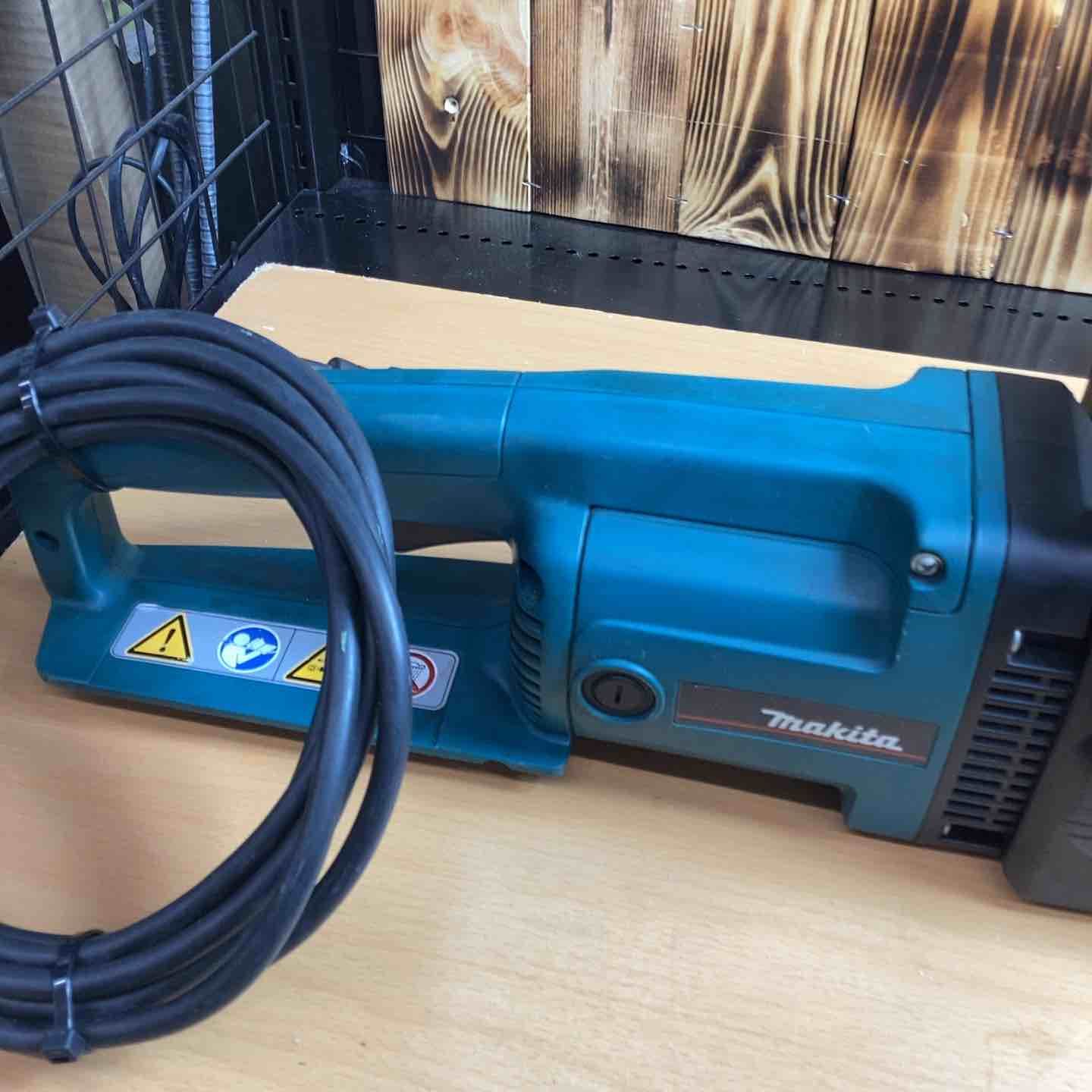 電気チェーンソー