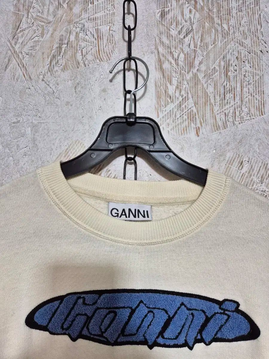 ショートスウェットシャツ