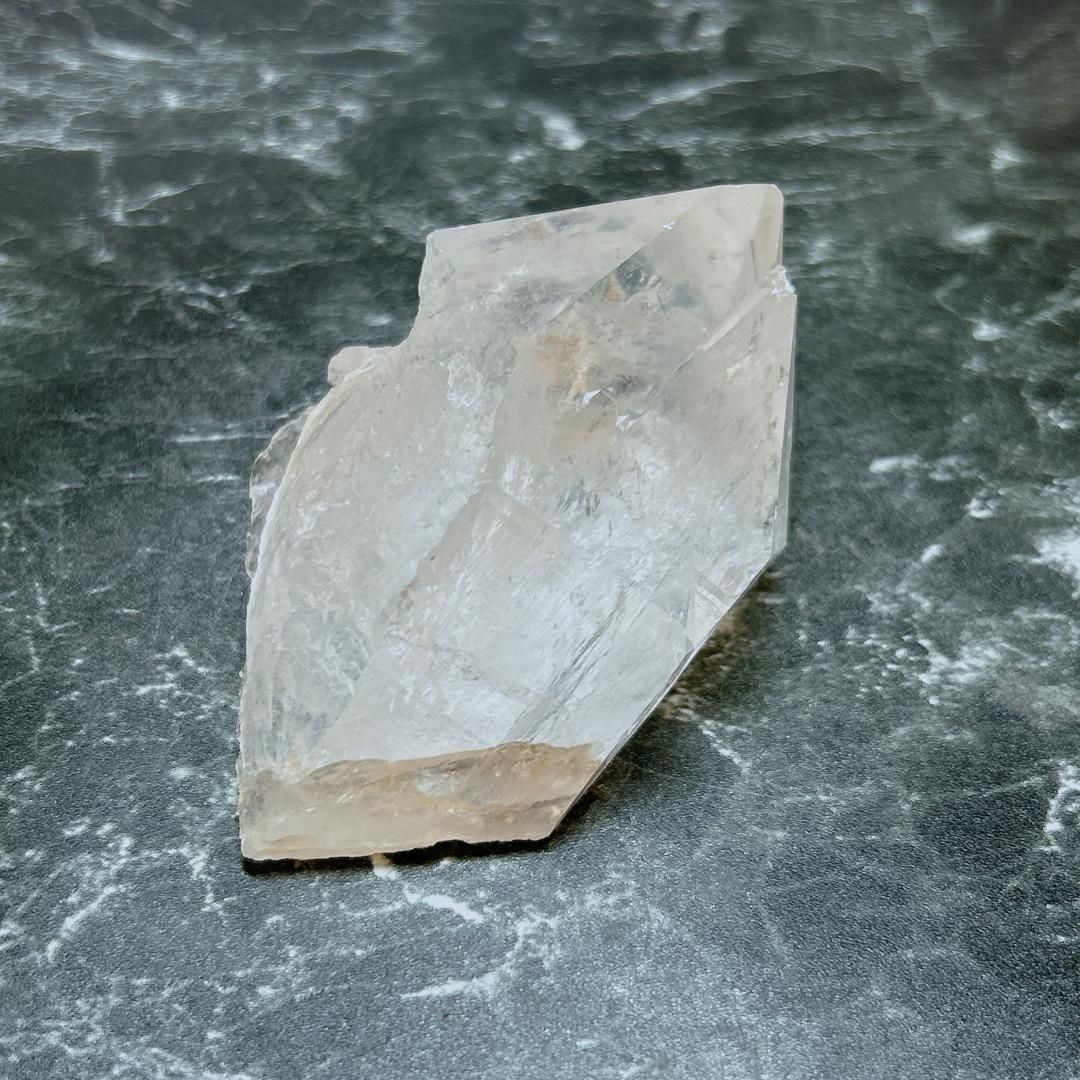 美品 kolor 2024SS 異素材ミックスニットベスト 再構築 カラー