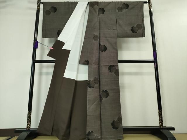 本場大島紬 白大島 一元7マルキ 花唐草模様 乳白色 K-5207 2025