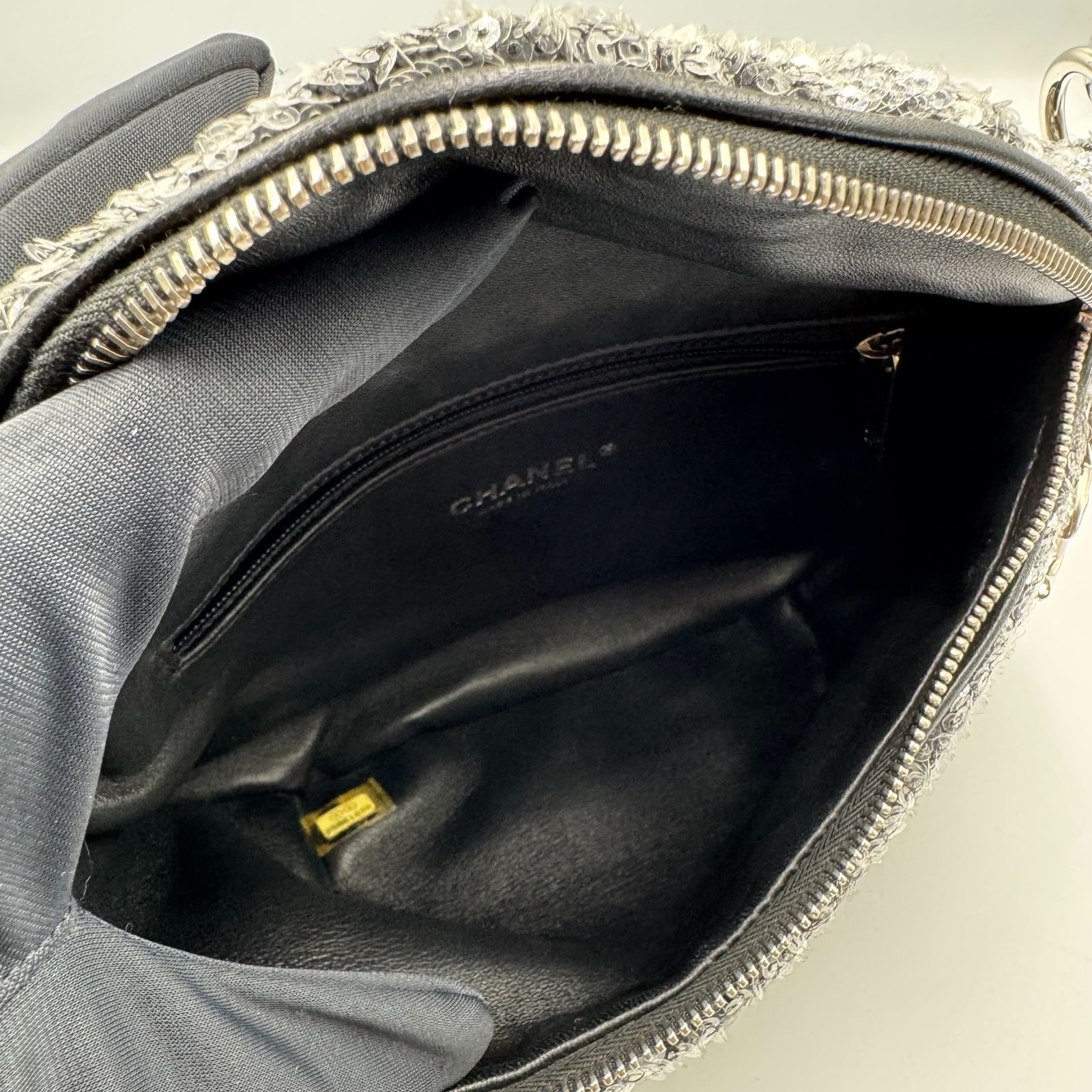 CHANEL ウエストバッグ スパンコール ブラック シルバー シルバー金具