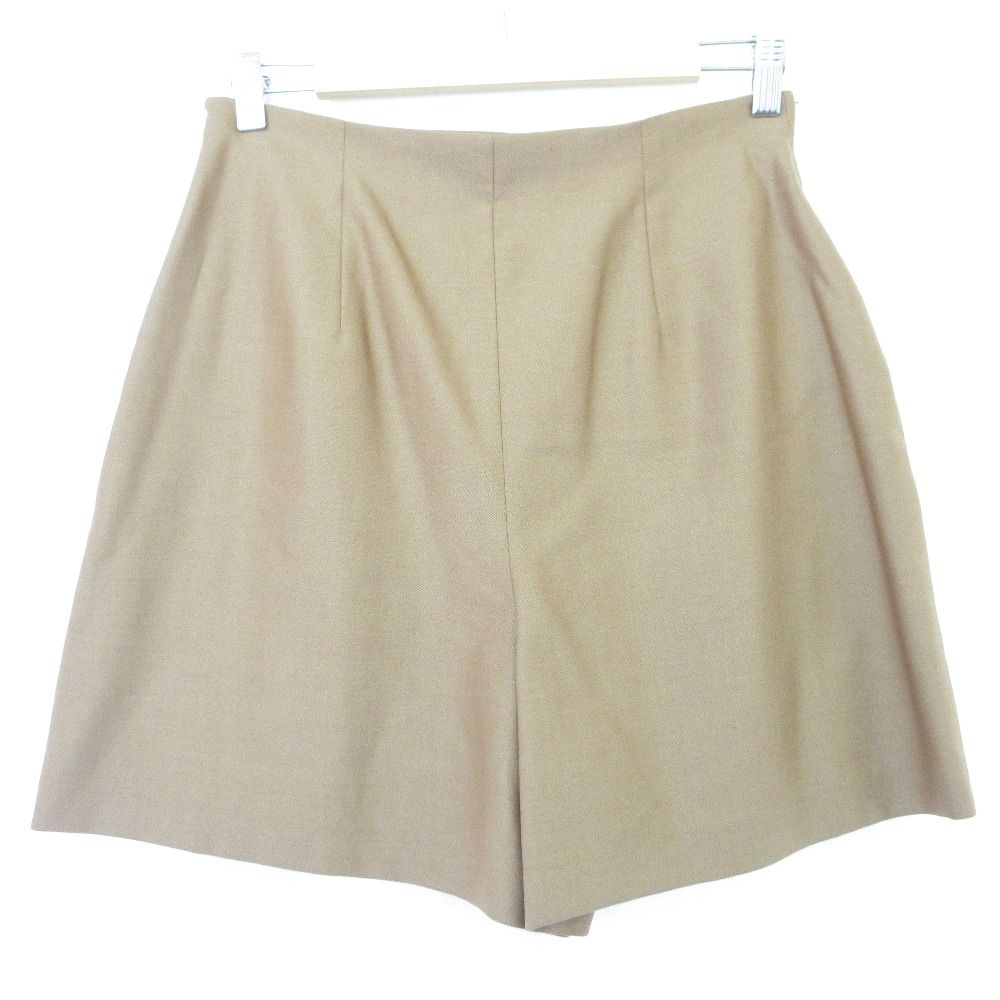 FOXEY ブラウン ショートパンツ　40 近年モデル　40149 FOXEY ブラウン ショートパンツ 40 近年モデル 40149 - メルカリ