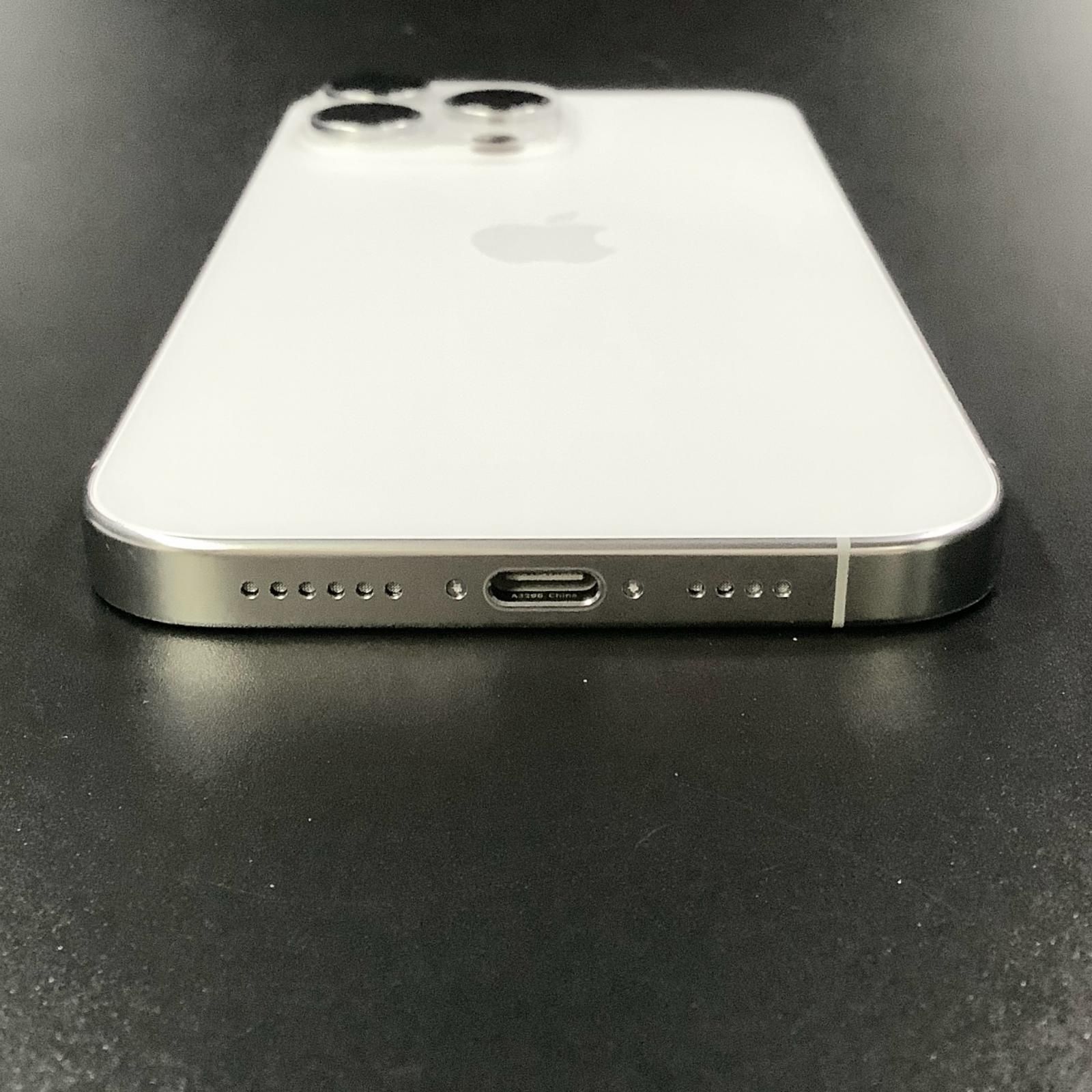 iPhone 16 Pro Max 256GB ホワイトチタニウム SIMフリー 白ロム 動作