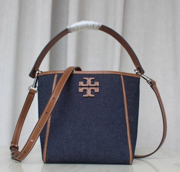誰よりも早くゲット！今季大人気！ TORY BURCH トートバッグ2way 