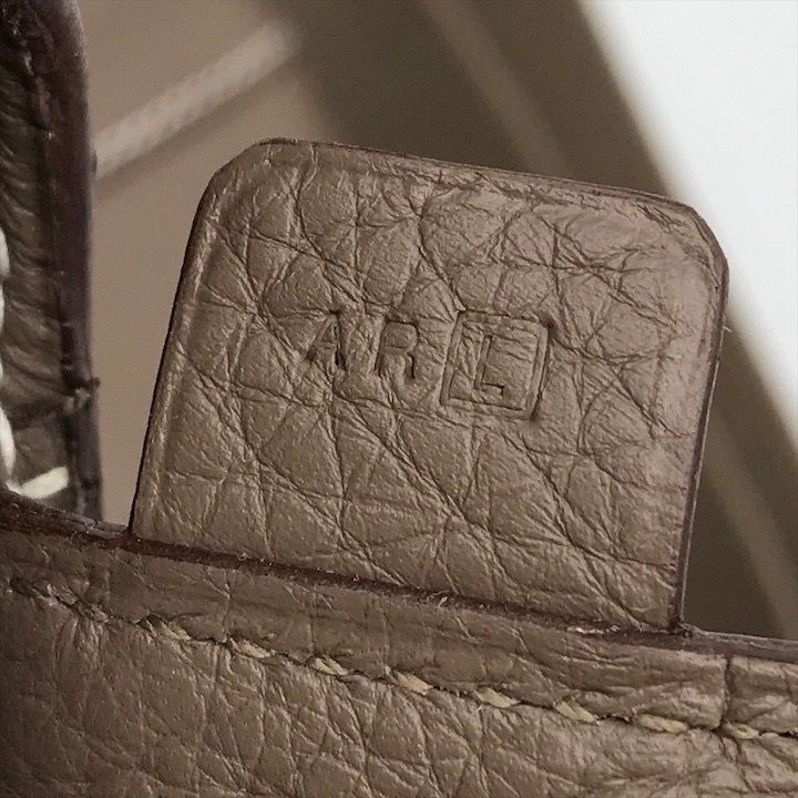 展示品 HERMES エルメス グッドニュース GM トリヨンクレマス SV金具 ショルダー バッグ エトゥープ a3743 展示品 HERMES エルメス グッドニュース GM トリヨンクレマス SV金具